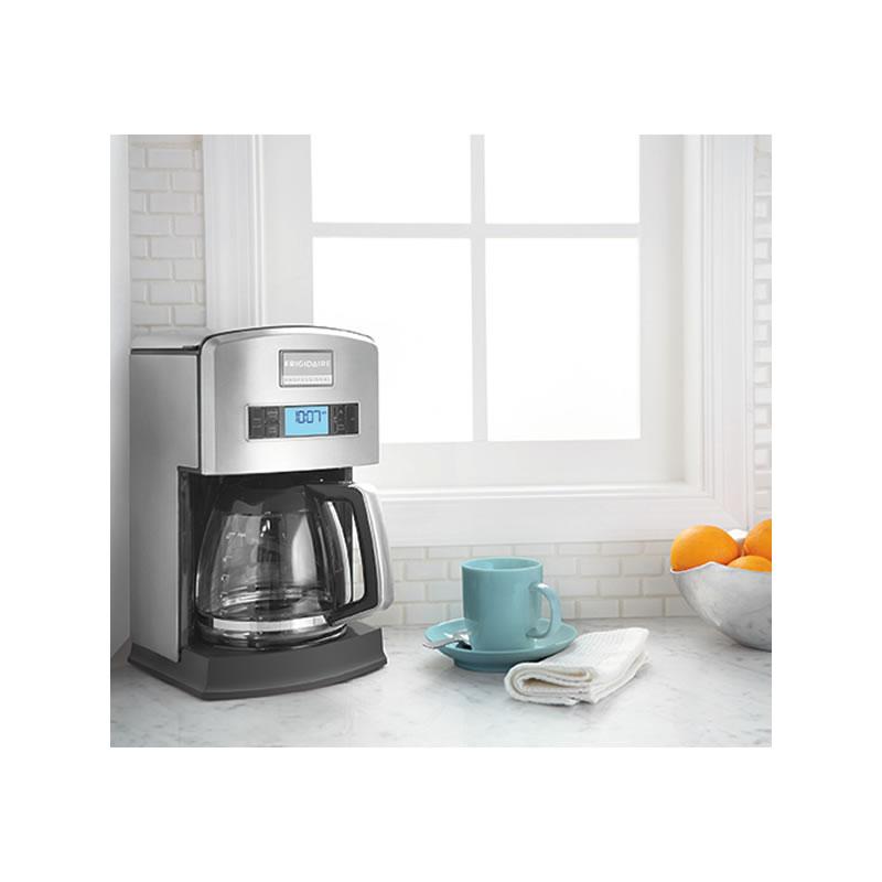 Frigidaire Professional Coffee Makers Coffee Machine FPAD12D7PS IMAGE 4
