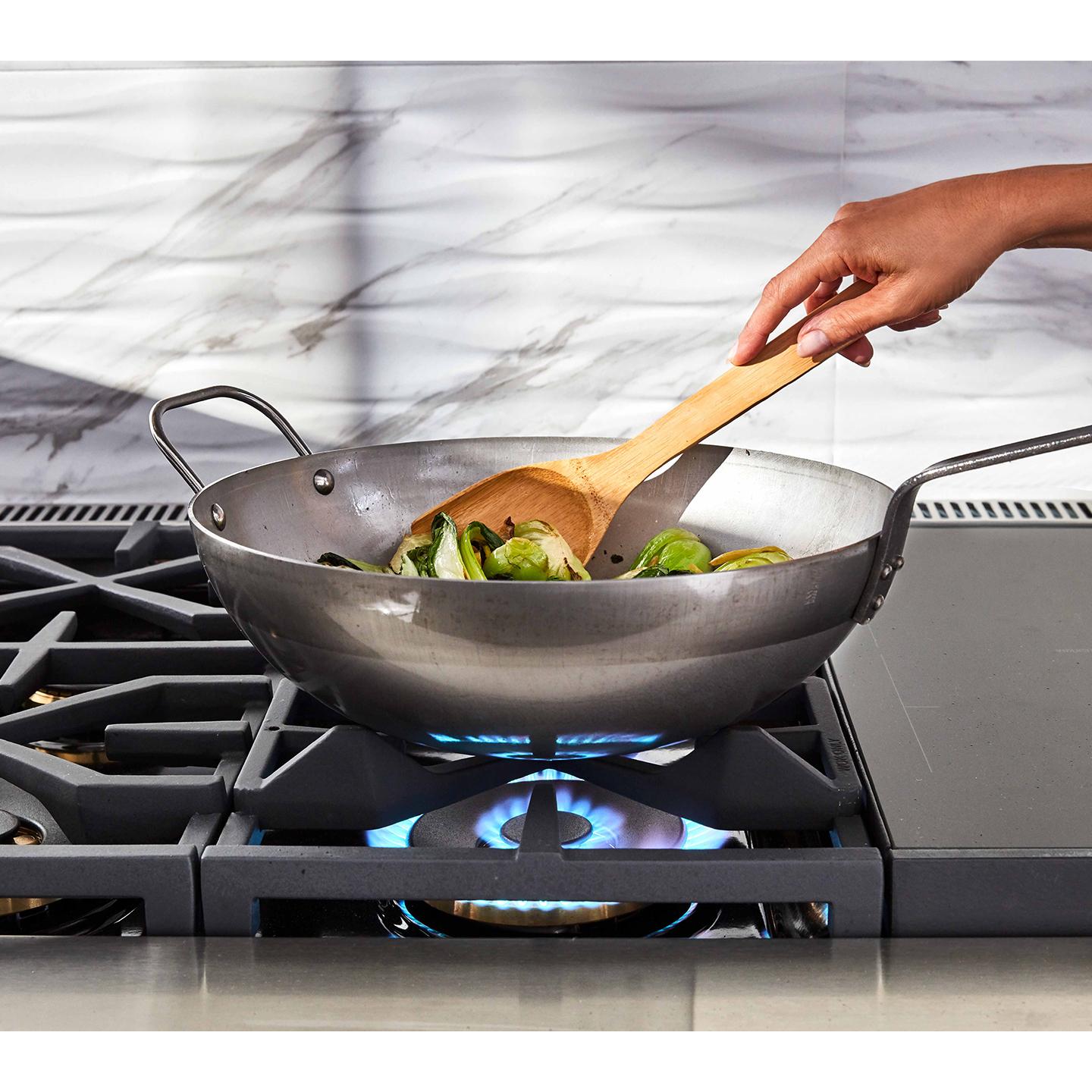 Signature Kitchen Suite 36-inch Freestanding Dual-Fuel Range with Steam-Assist Oven SKSDR360GS IMAGE 11