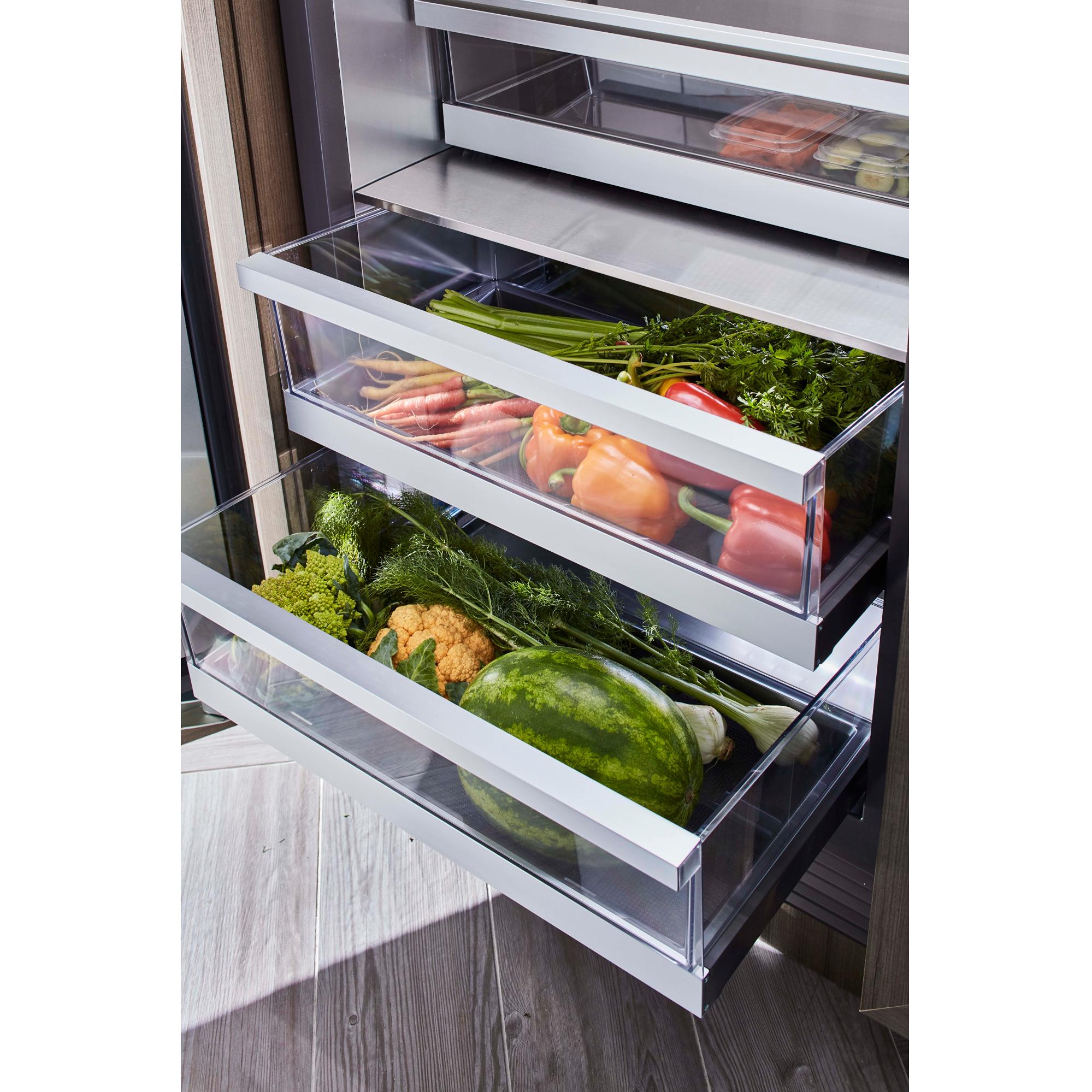 Signature Kitchen Suite 30-inch, 18 cu.ft. Built-in All-Refrigerator with Wi-Fi Connectivity SKSCR3001P IMAGE 13
