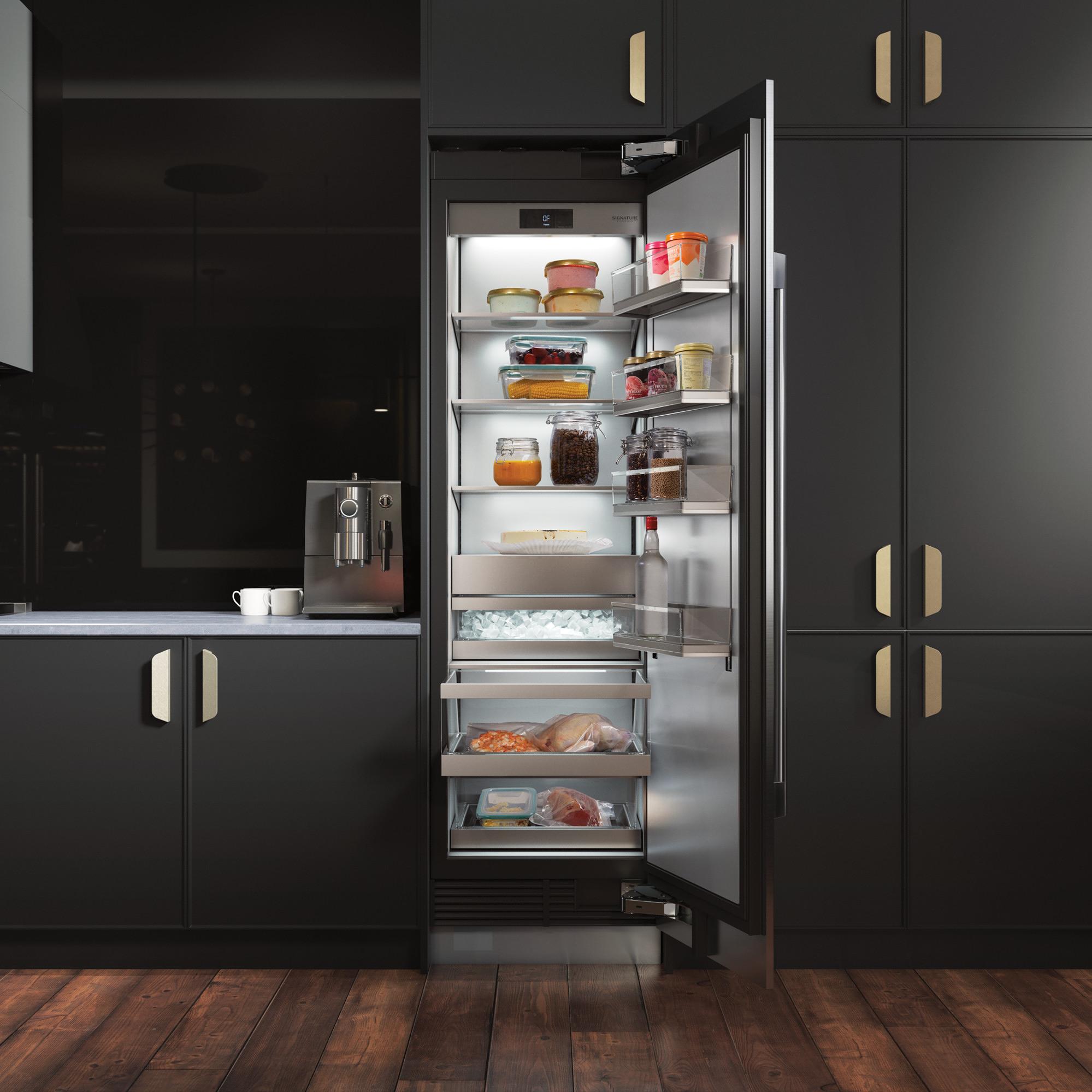 Signature Kitchen Suite 13.9 cu.ft. Upright Freezer with SmartThinQ™ Control SKSCF2401P IMAGE 8