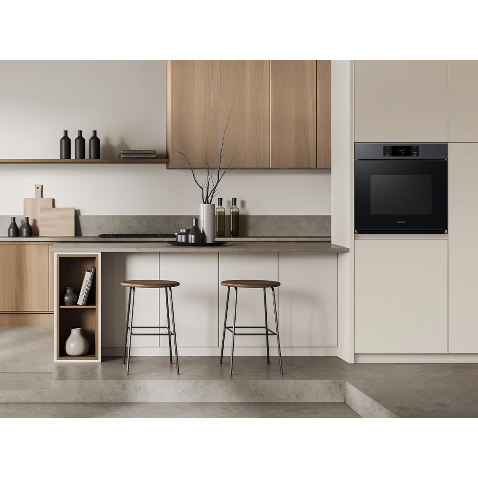 Samsung Bespoke 30-inch, 5.1 cu.ft. Built-in Single Wall Oven NV51CG700SMT/AA IMAGE 11
