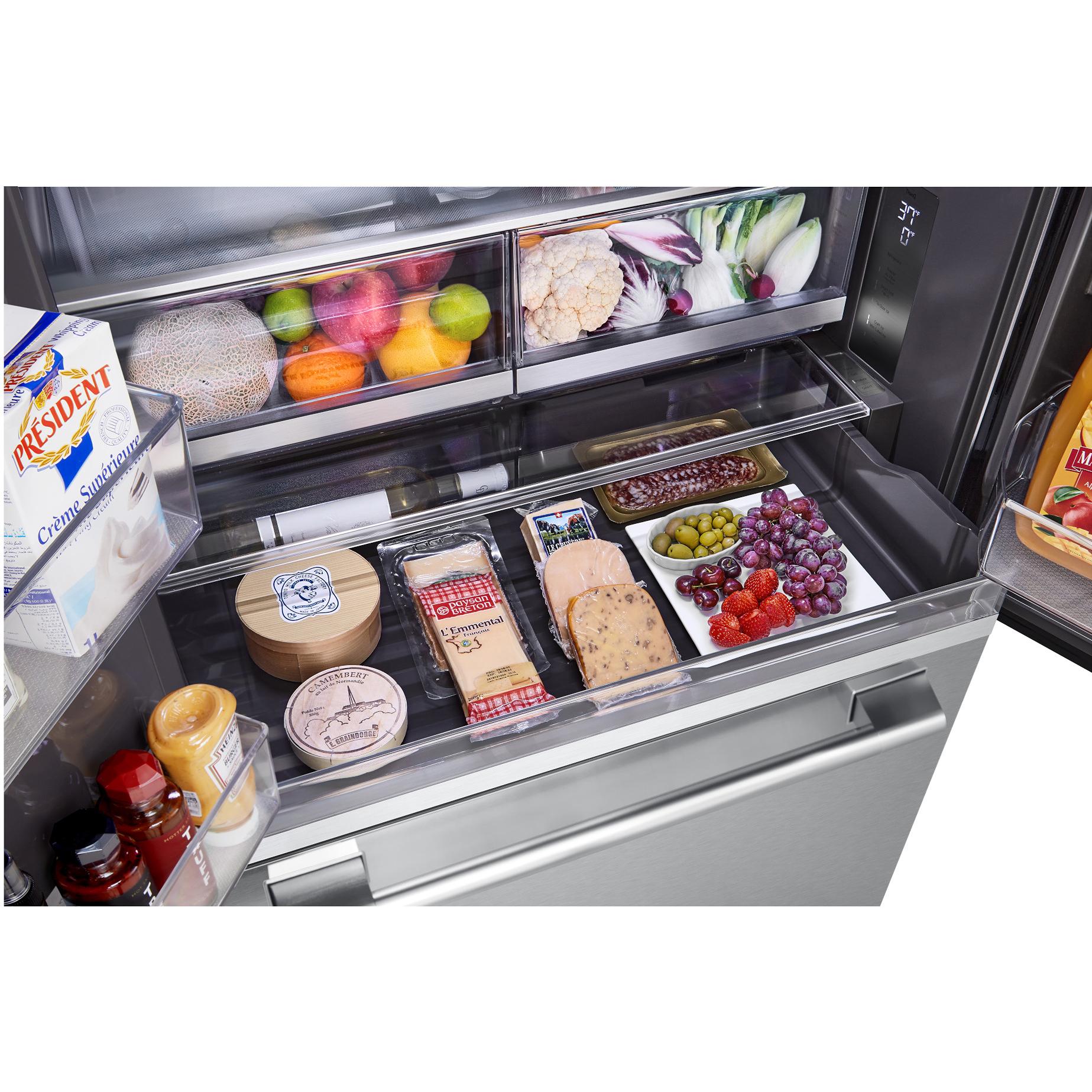 Signature Kitchen Suite 36-inch, 25.5 cu. ft. Counter-Depth French 3-Door Refrigerator with Wi-Fi SKSFD3623SD IMAGE 9