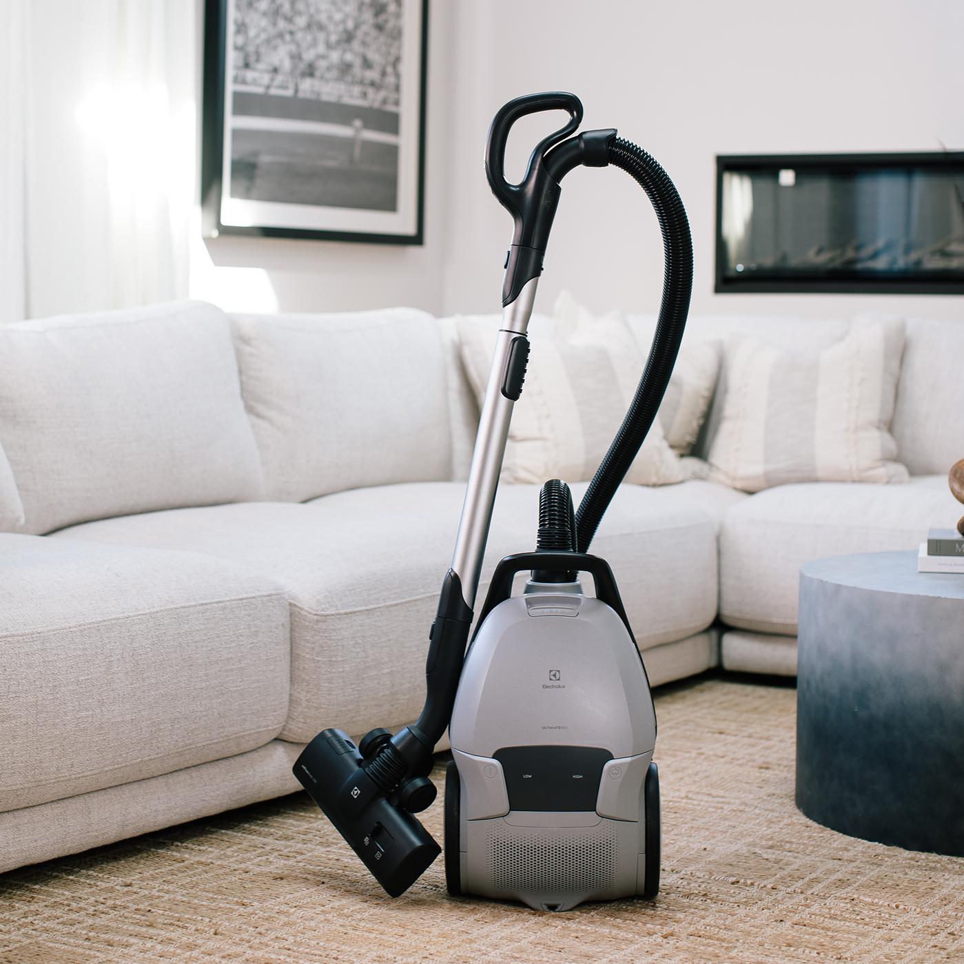 Electrolux Ultimate800™ Bagged Canister Vacuum EHVS80W5AG IMAGE 12