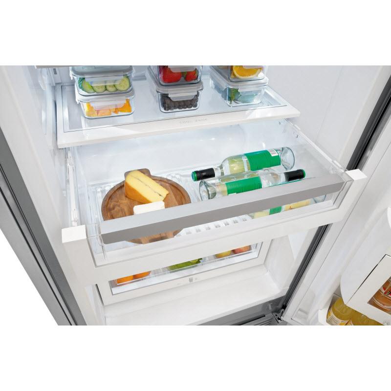  Electrolux Icon 32-inch, 18.6 cu. ft. All Refrigerator E32AR85PQS IMAGE 2