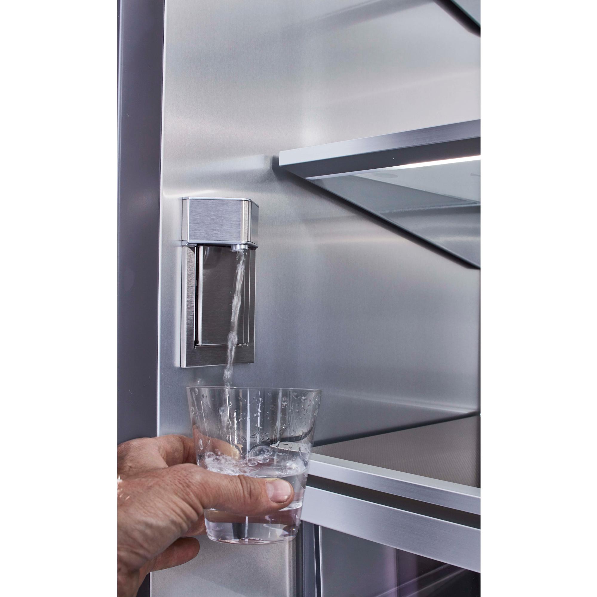  Signature Kitchen Suite 30-inch, 18 cu.ft. Built-in All-Refrigerator with Wi-Fi Connectivity SKSCR3001P IMAGE 16
