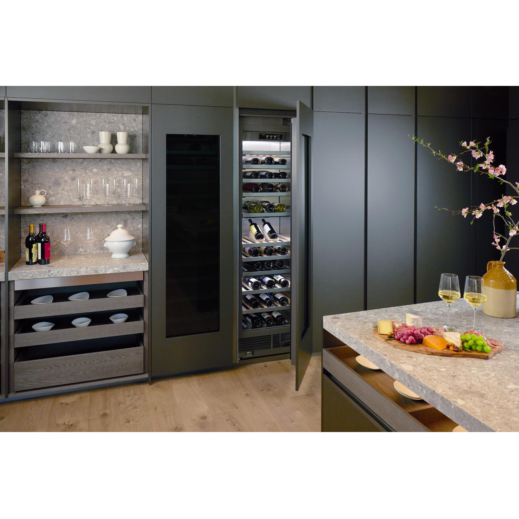  Signature Kitchen Suite 113-Bottle Wine Cooler with Wi-Fi Connectivity SKSCW241RP IMAGE 12