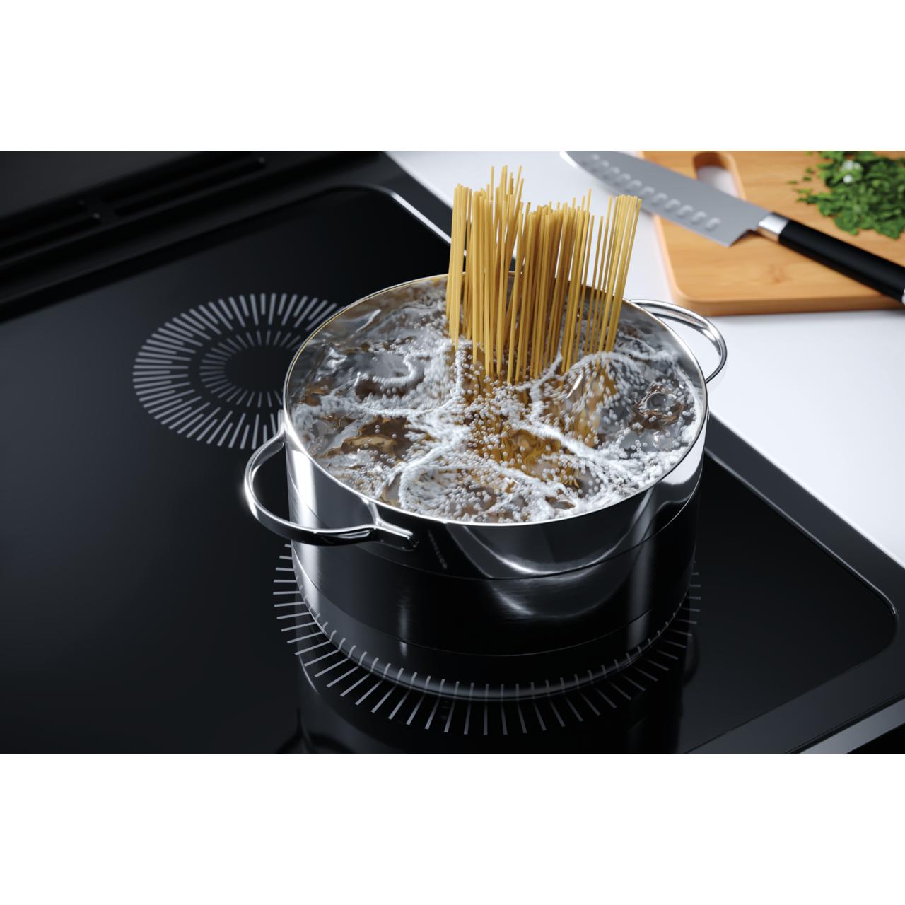 Frigidaire 30-inch Freestanding Induction Range with Convection Technology FCFI308CAS IMAGE 9