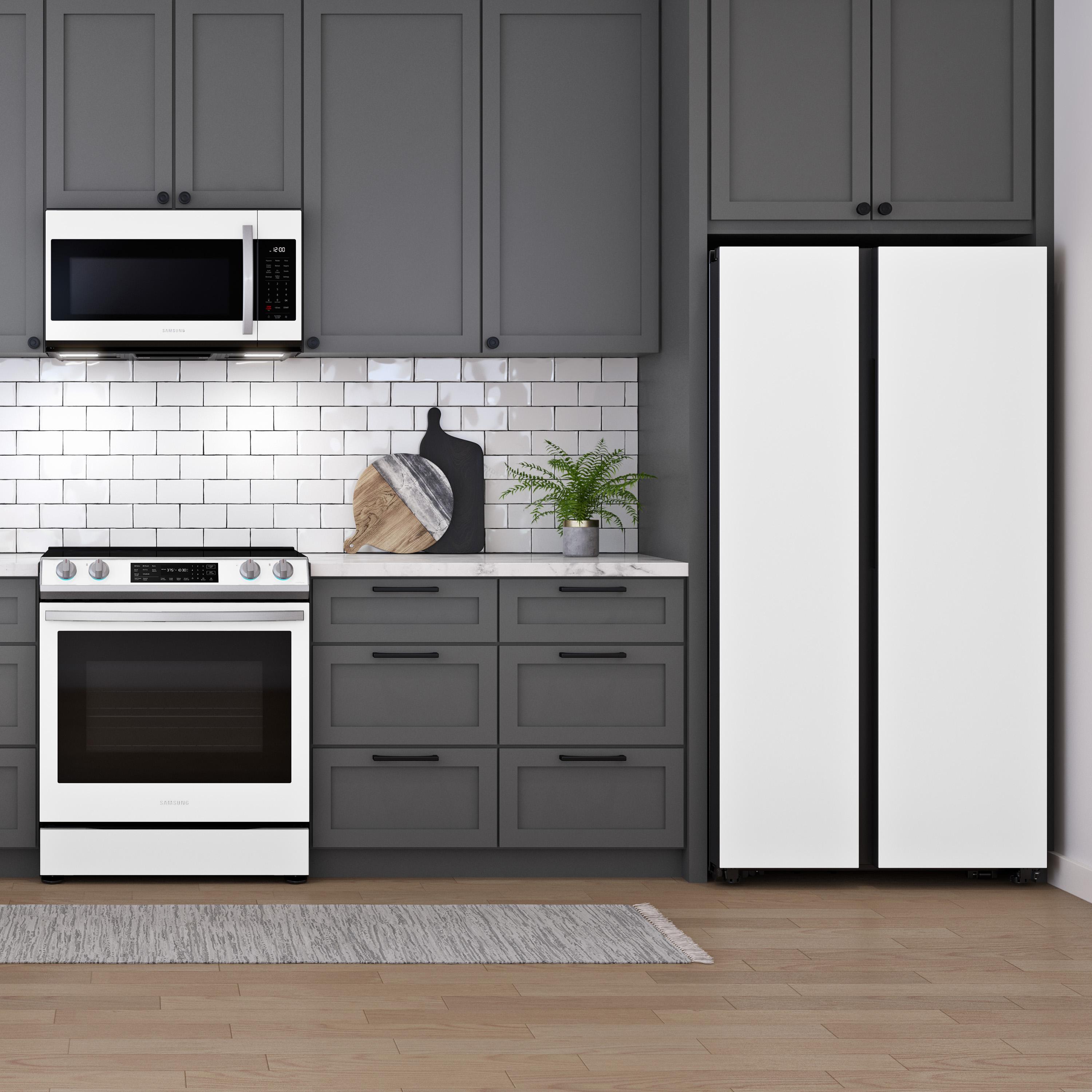 Samsung Bespoke 36-inch, 22.6 cu. ft. Counter-Depth Side-by-Side Refrigerator with Beverage Center™ RS23CB760012AA IMAGE 11