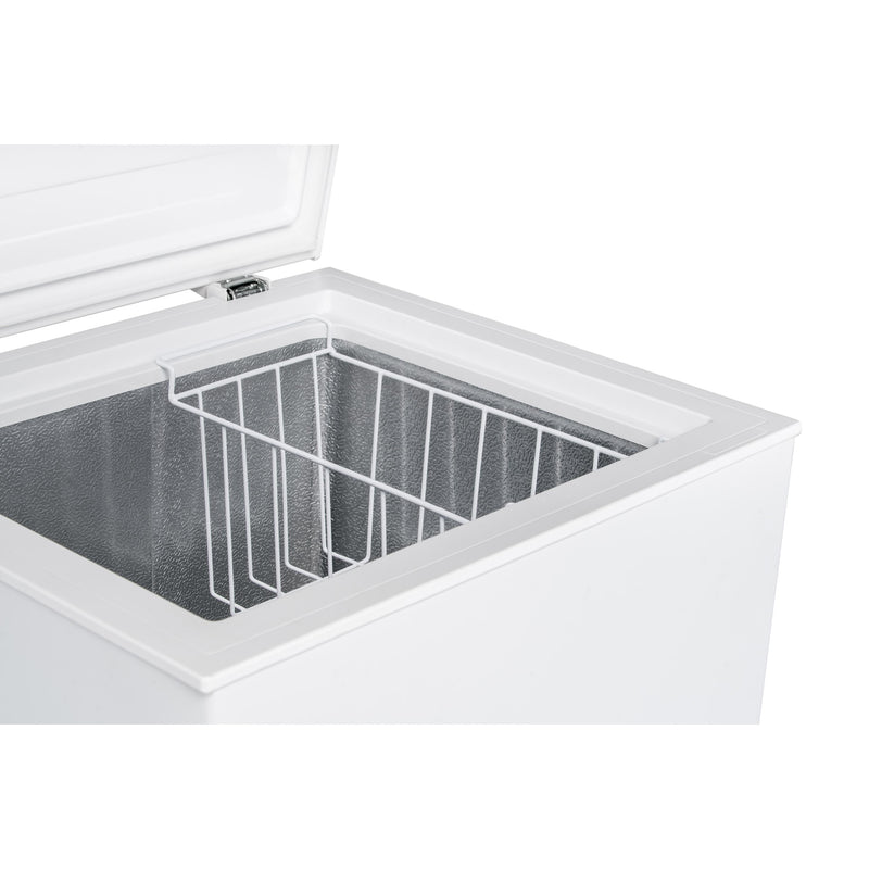  Hisense 3.4 cu. ft. Chest Freezer FC34D6EWE IMAGE 5