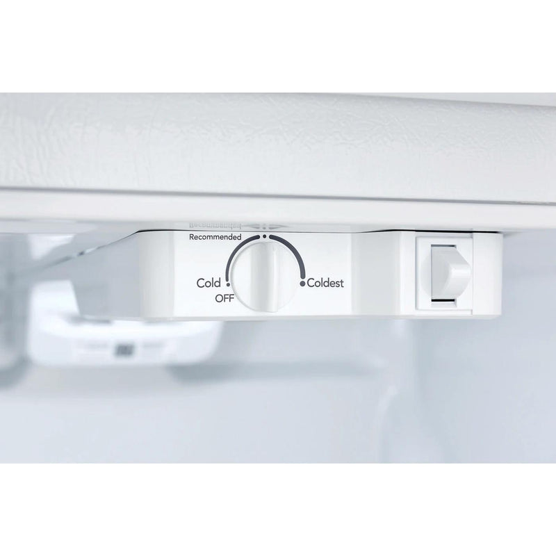  Frigidaire 30-inch, 20.0 cu. ft. Freestanding Top Freezer Refrigerator with EvenTemp™ Cooling System FFHT2022AW IMAGE 6