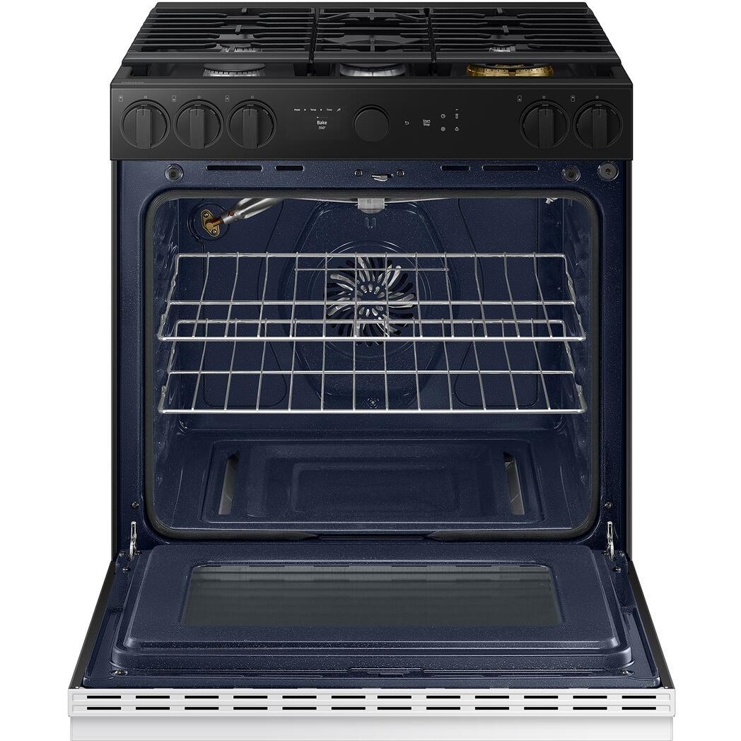  Samsung 6.0 cu. ft. Bespoke Smart Slide-In Gas Range NSG6DB870012/AA IMAGE 2