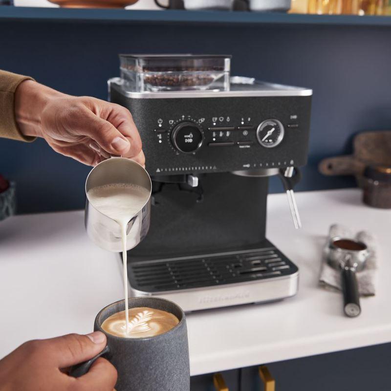  KitchenAid Semi-Automatic Espresso Machine KES6551BK IMAGE 5