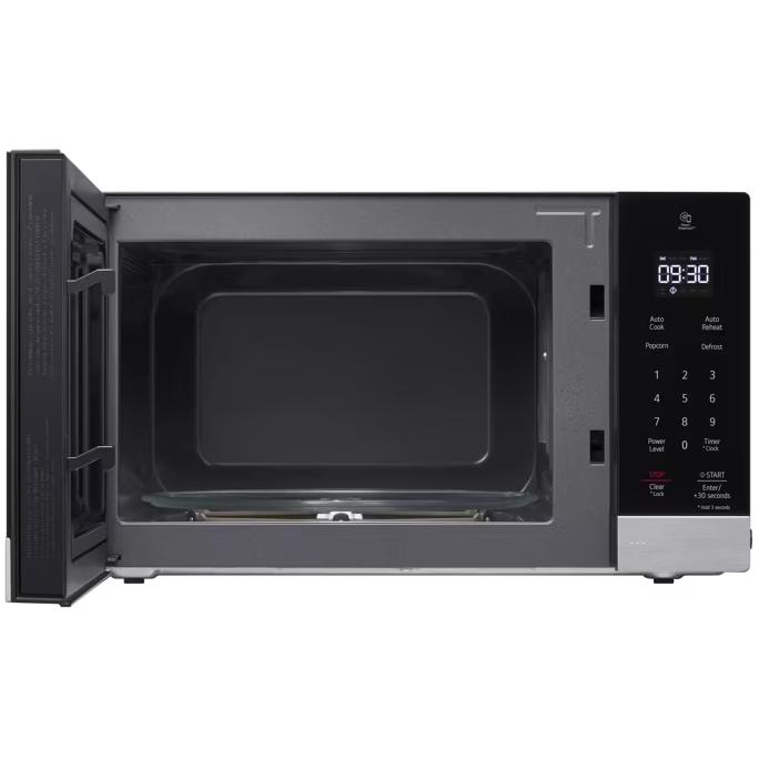  LG 18-inch, 0.9 cu. ft. NeoChef™ Countertop Microwave with Smart Inverter MSER0990S IMAGE 3