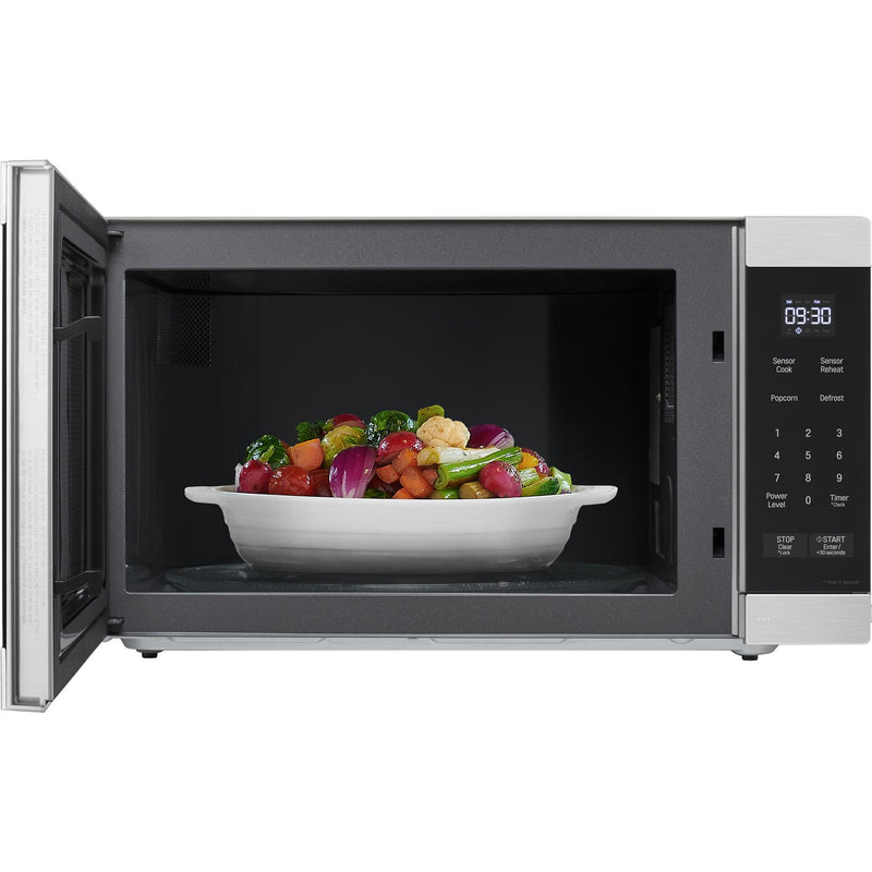  Signature Kitchen Suite 24-inch, 2.0 cu. ft. Countertop Microwave Oven SKSMC2411S IMAGE 3