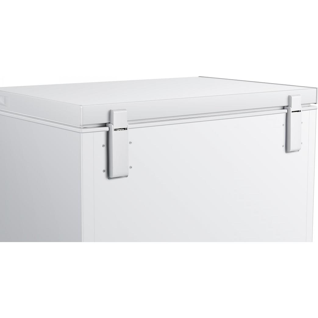  Hisense 7 cu. ft. Chest Freezer FC70C7AWD IMAGE 8